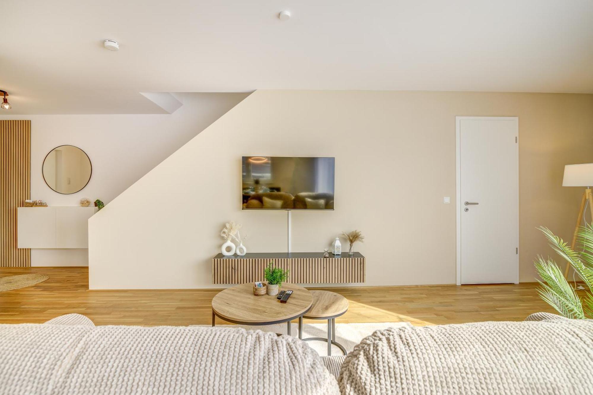 Exklusive 3-Zimmer Luxus-Maisonette In Hochheim - Naehe Frankfurt Flughafen, Wiesbaden Und Mainz Hochheim am Main Eksteriør billede