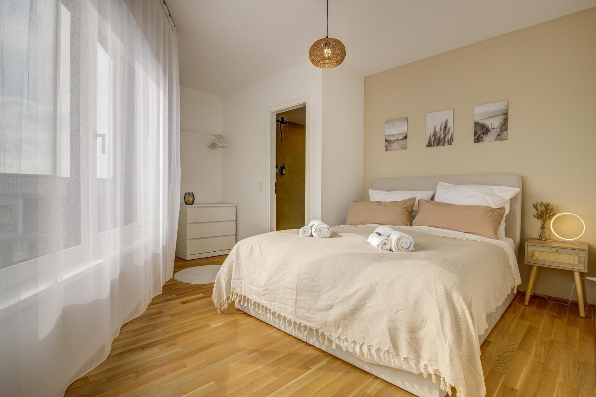 Exklusive 3-Zimmer Luxus-Maisonette In Hochheim - Naehe Frankfurt Flughafen, Wiesbaden Und Mainz Hochheim am Main Eksteriør billede