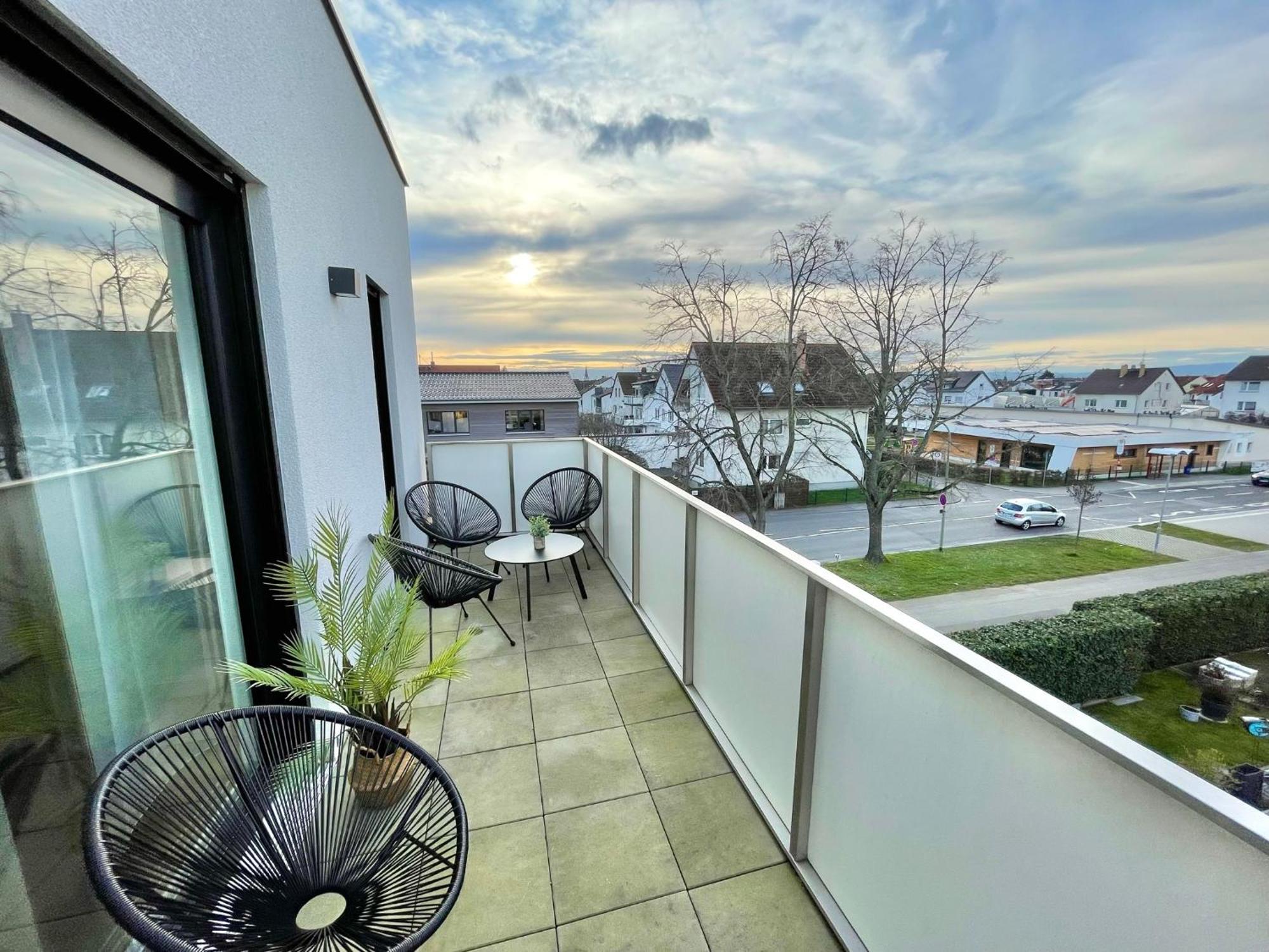 Exklusive 3-Zimmer Luxus-Maisonette In Hochheim - Naehe Frankfurt Flughafen, Wiesbaden Und Mainz Hochheim am Main Eksteriør billede